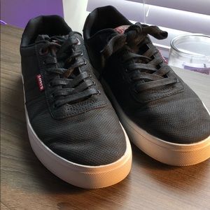 Levi’s Shoes Men 9.5 New